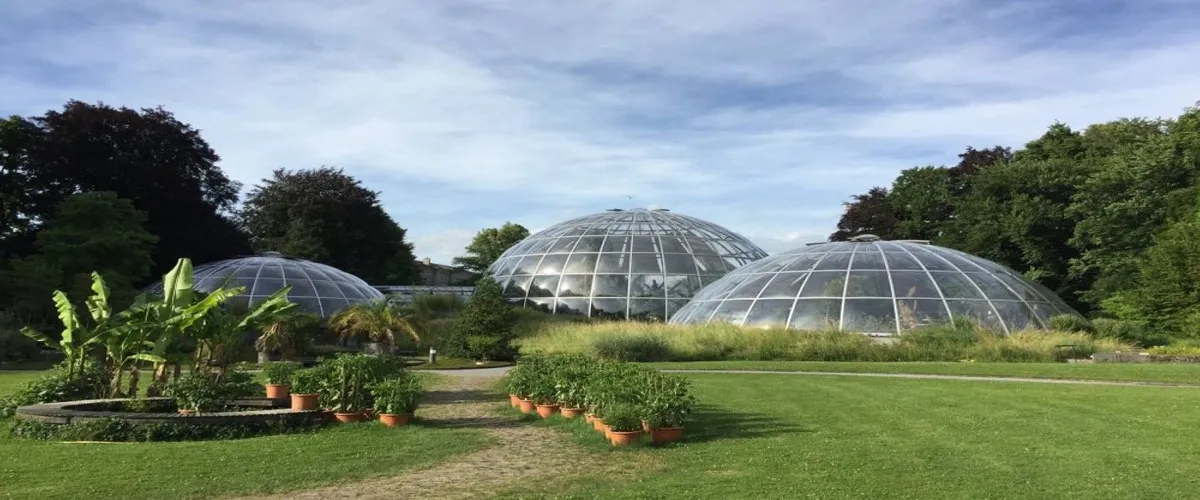 Foto 1 Botanical Garden